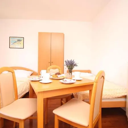 Butkovi - Apartmetn A4 Apartman